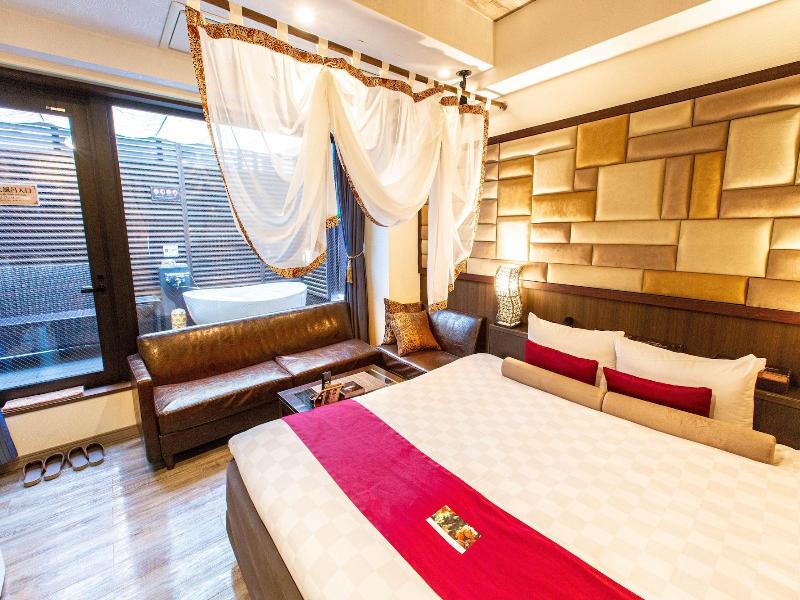 Hotel Petit Bali Higashishinjuku Adults Only image