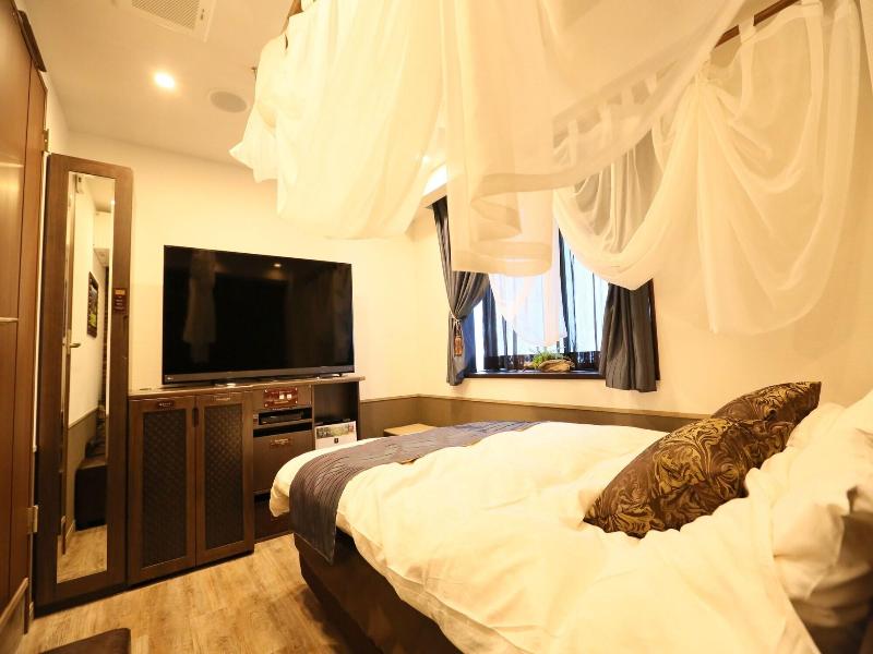 Hotel Petit Bali Higashishinjuku Adults Only image