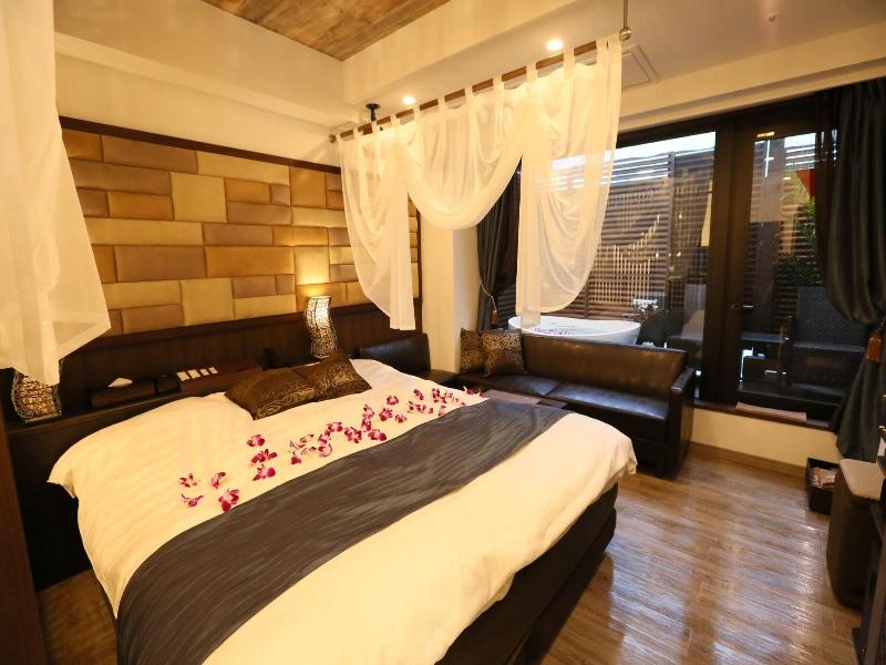 Hotel Petit Bali Higashishinjuku Adults Only image