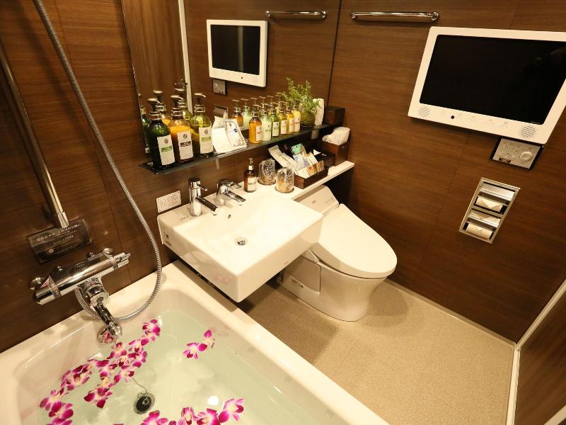 Hotel Petit Bali Higashishinjuku Adults Only image