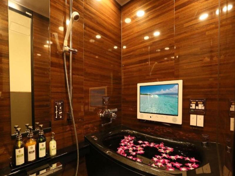 Hotel Petit Bali Higashishinjuku Adults Only image