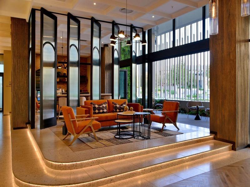 Courtyard Hotel Waterfall City image