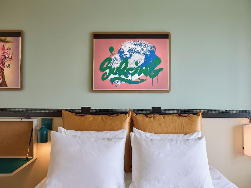 Moxy Virginia Beach Oceanfront image