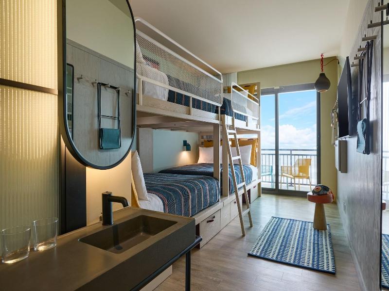 Moxy Virginia Beach Oceanfront image