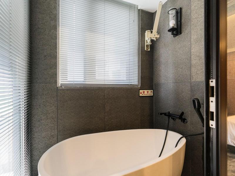 The May Hotel image