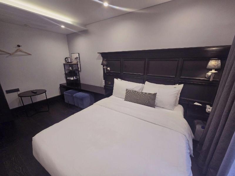 The May Hotel image