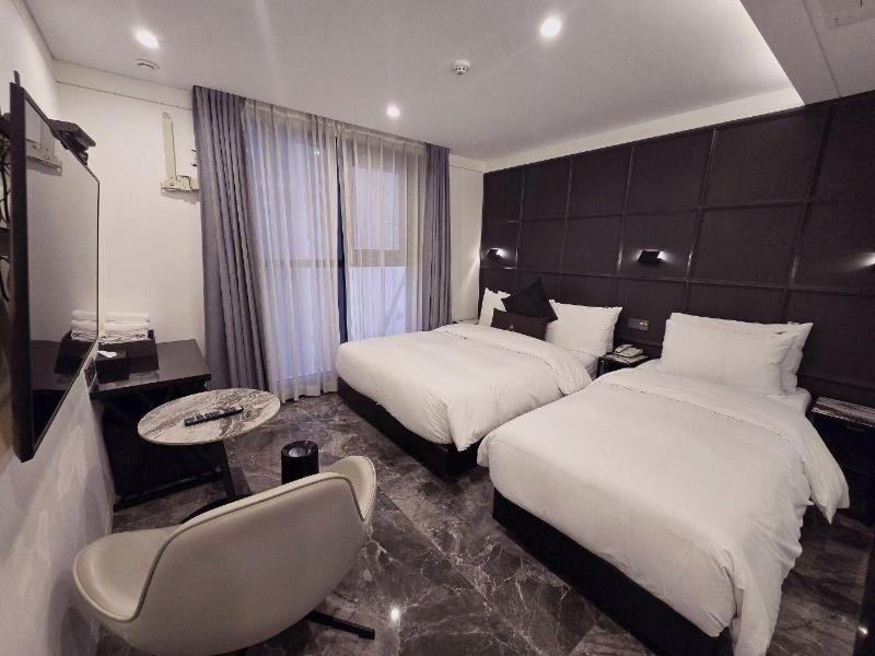 The May Hotel image