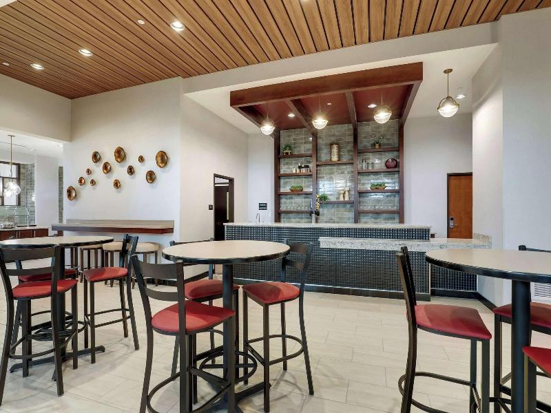 Drury Plaza Hotel Cincinnati Florence image