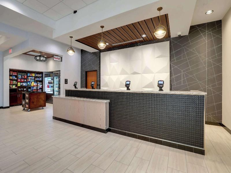 Drury Plaza Hotel Cincinnati Florence image