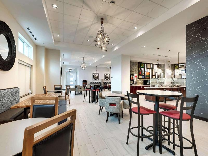 Drury Plaza Hotel Cincinnati Florence image