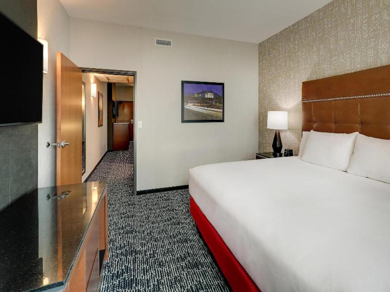 Drury Plaza Hotel Cincinnati Florence image