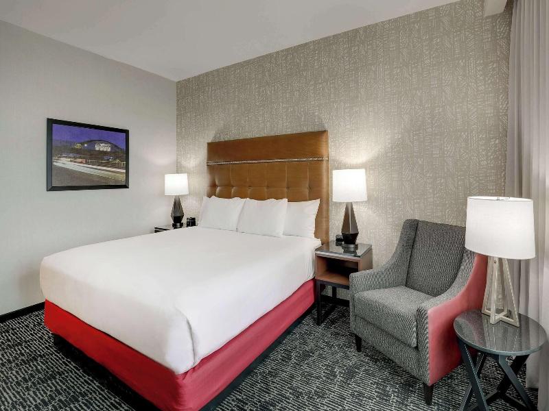 Drury Plaza Hotel Cincinnati Florence image