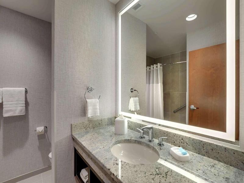 Drury Plaza Hotel Cincinnati Florence image