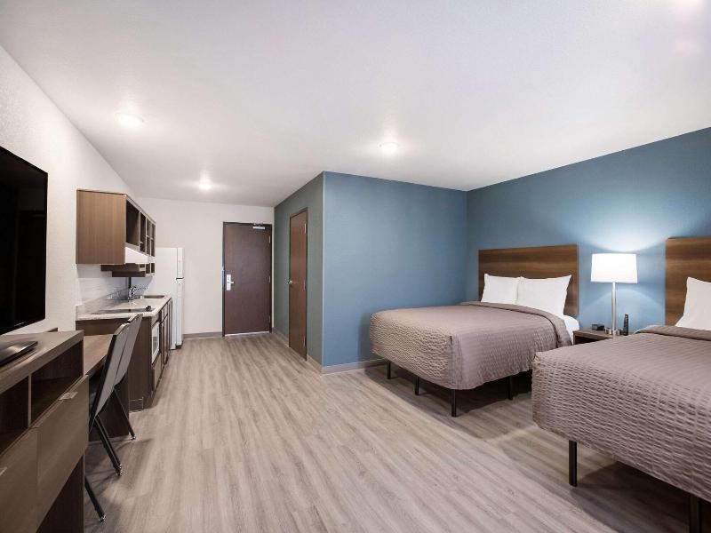 Woodspring Suites Detroit Madison Heights image
