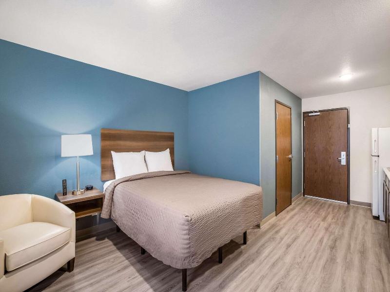 Woodspring Suites Detroit Madison Heights image