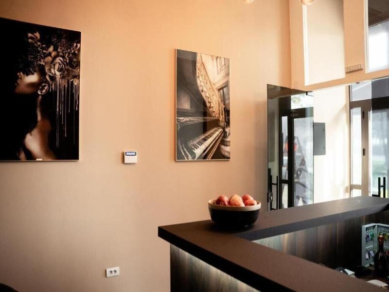Olivia Rooms image
