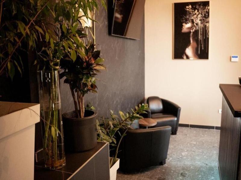 Olivia Rooms image