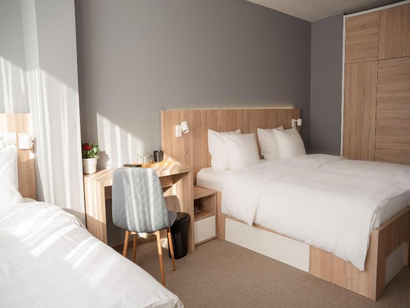 Olivia Rooms image