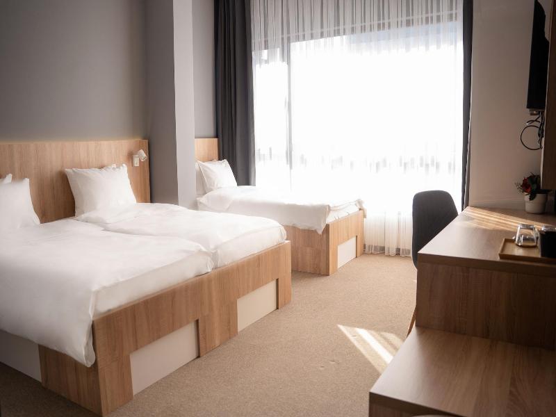 Olivia Rooms image