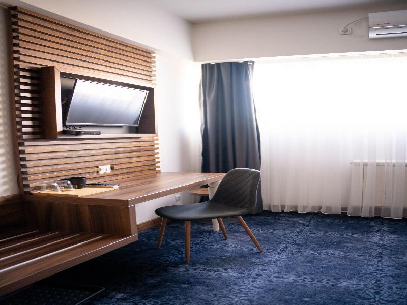 Olivia Rooms image