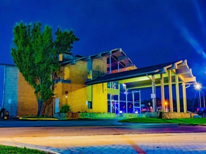 The District Hotel Club And Resorts