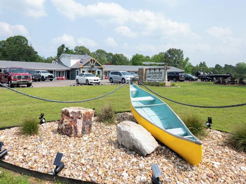 The Lakehouse Inn At Sledd Creek