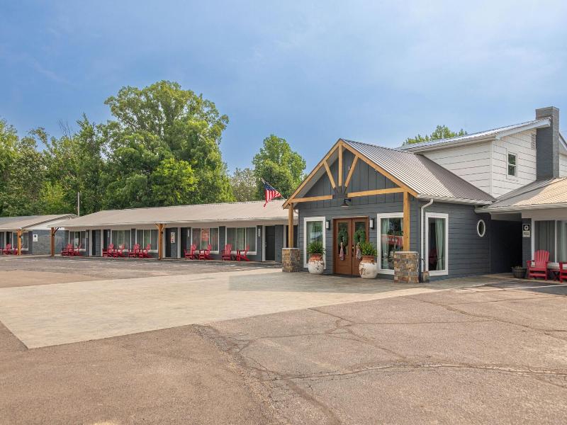 The Lakehouse Inn At Sledd Creek