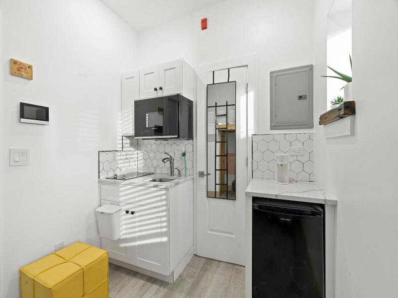 Goodseed Suites Philadelphia Center image