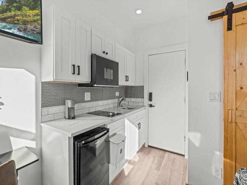 Goodseed Suites Philadelphia Center image