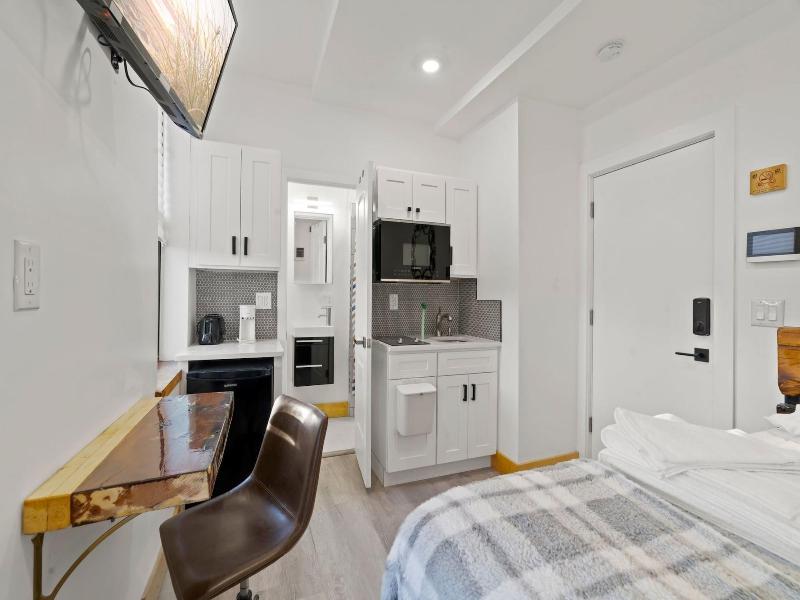Goodseed Suites Philadelphia Center image