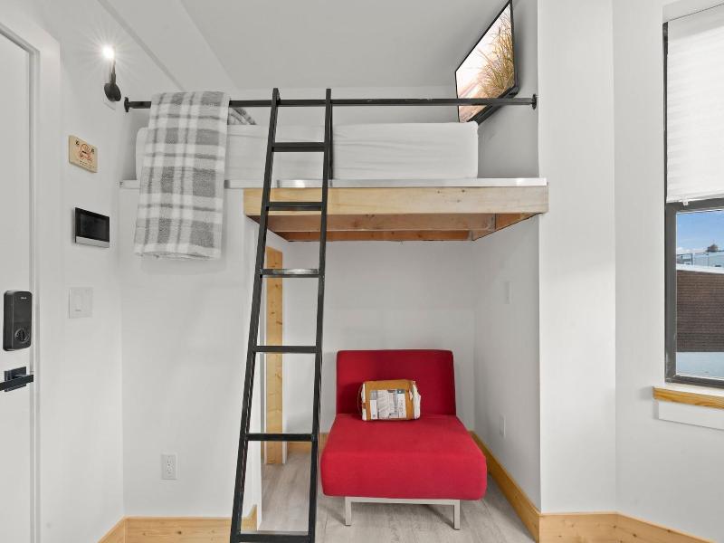 Goodseed Suites Philadelphia Center image