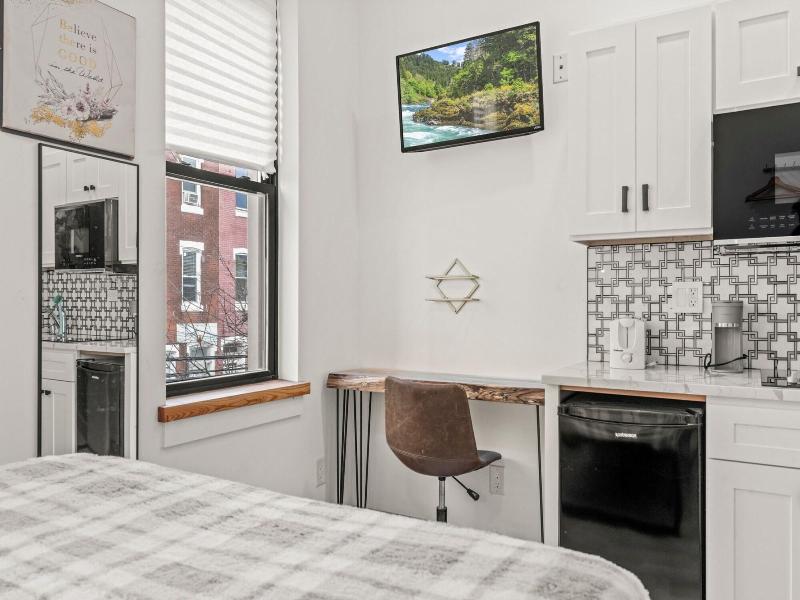 Goodseed Suites Philadelphia Center image