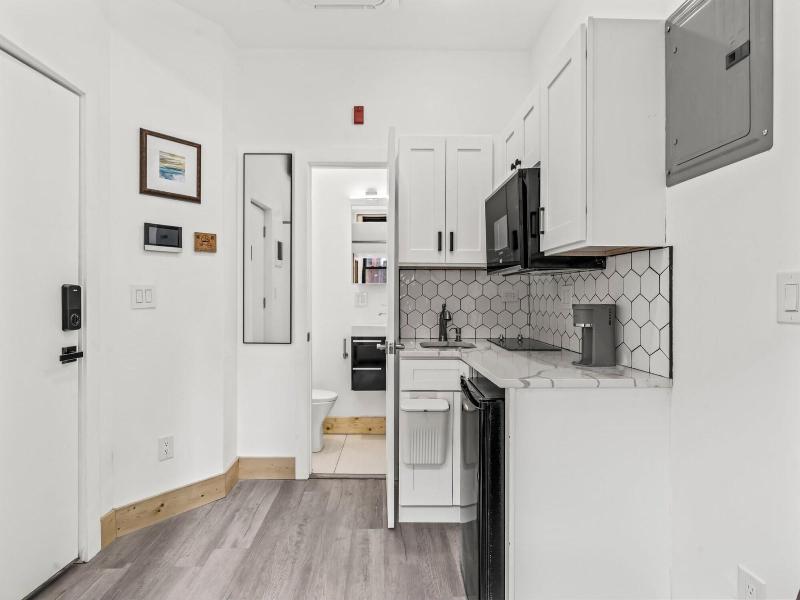 Goodseed Suites Philadelphia Center image
