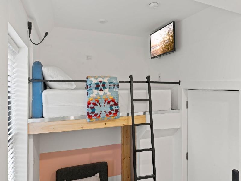 Goodseed Suites Philadelphia Center image