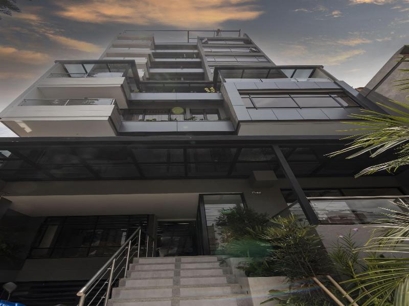 Sonata 44 Hotel Laureles — general view