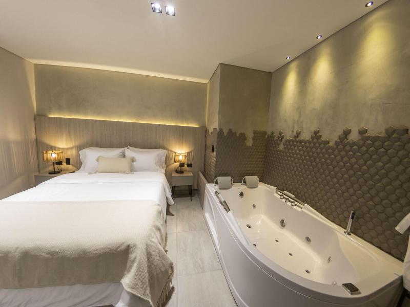 Sonata 44 Hotel Laureles image