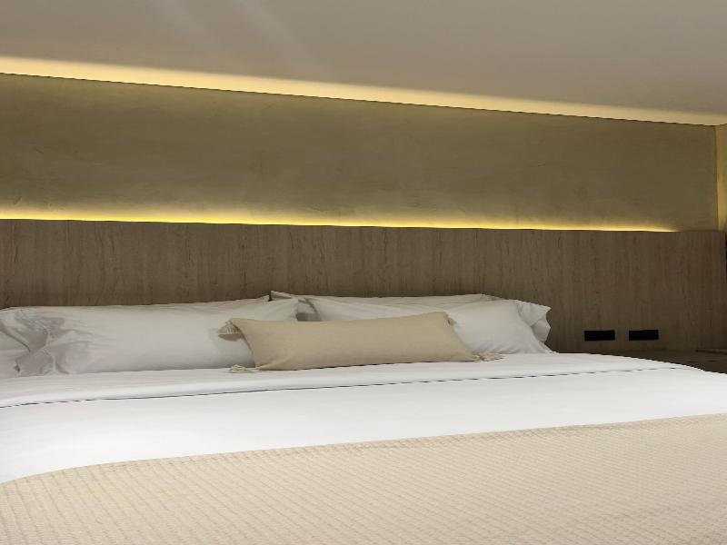 Sonata 44 Hotel Laureles image