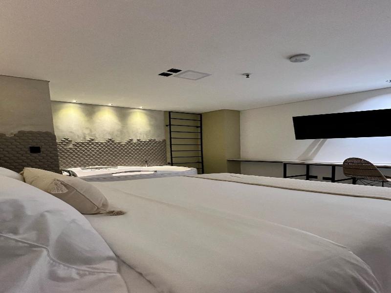 Sonata 44 Hotel Laureles image