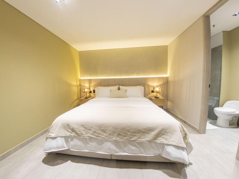 Sonata 44 Hotel Laureles image