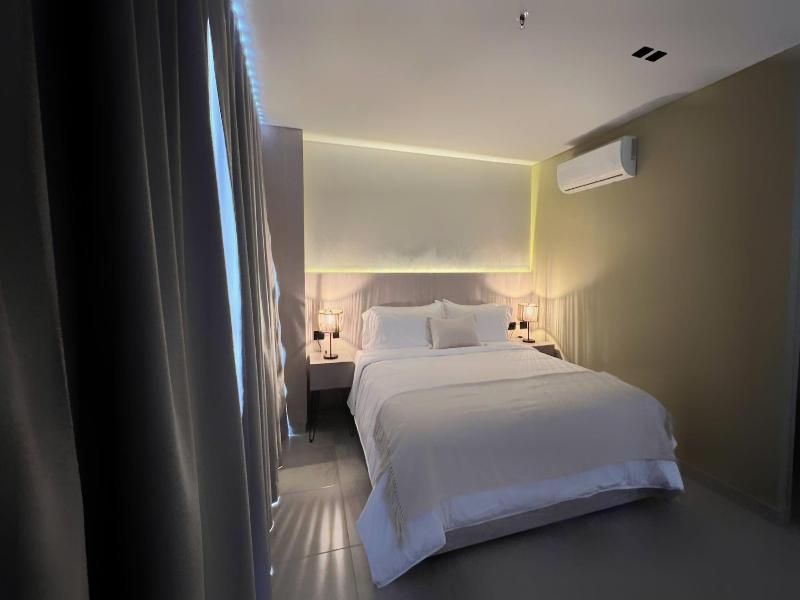 Sonata 44 Hotel Laureles image