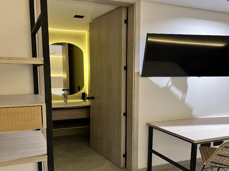 Sonata 44 Hotel Laureles image