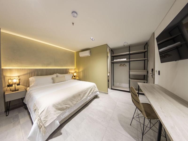 Sonata 44 Hotel Laureles image
