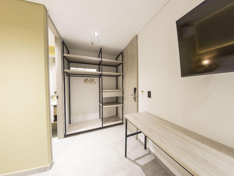 Sonata 44 Hotel Laureles image
