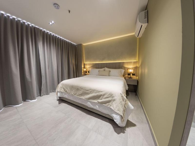 Sonata 44 Hotel Laureles image