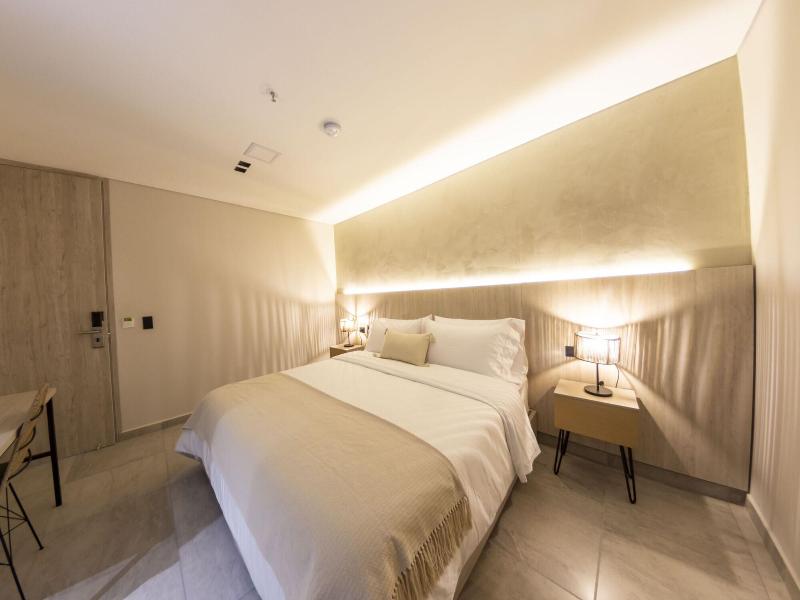 Sonata 44 Hotel Laureles image