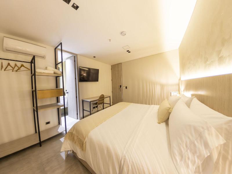 Sonata 44 Hotel Laureles image