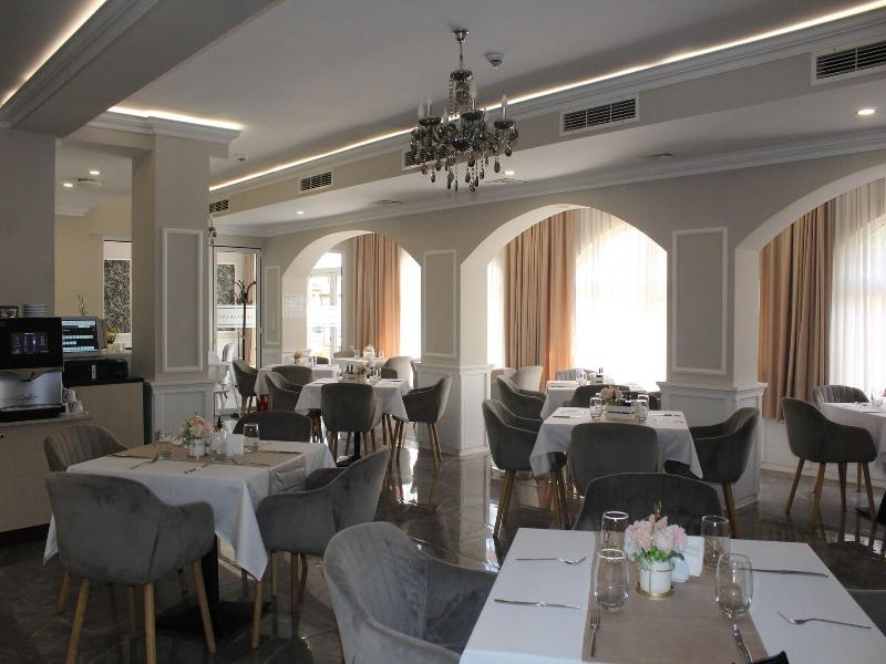 Vemara City Apart Hotel image