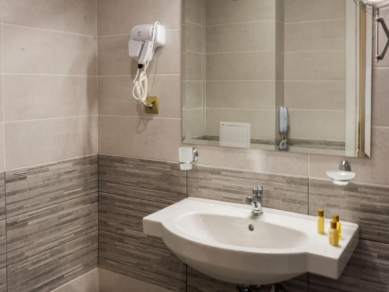 Vemara City Apart Hotel image