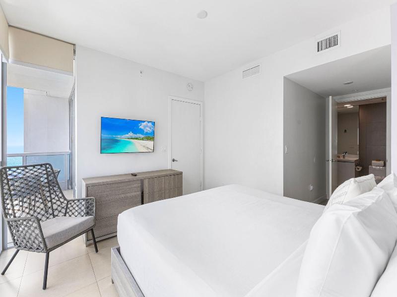 Dharma Home Suites Miami At Monte Carlo image