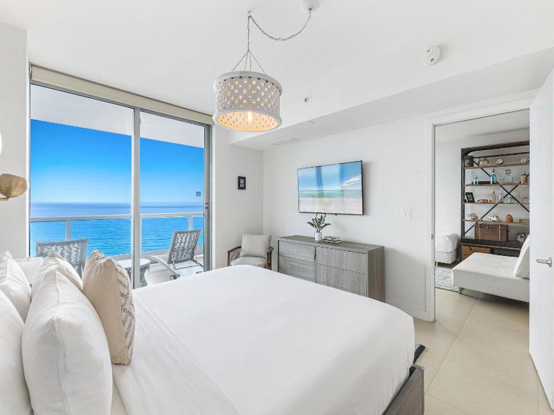 Dharma Home Suites Miami At Monte Carlo image
